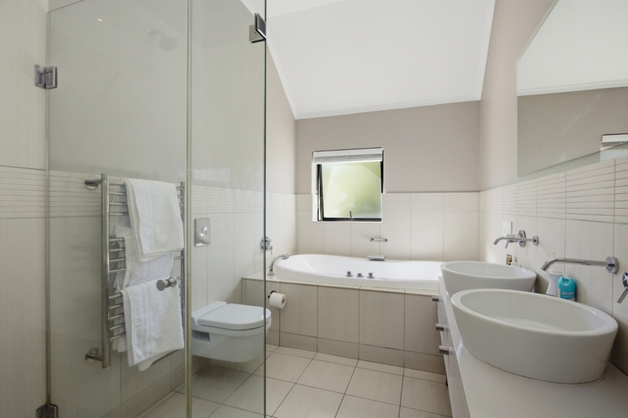 4 Bedroom Property for Sale in Pearl Valley at Val de Vie Western Cape